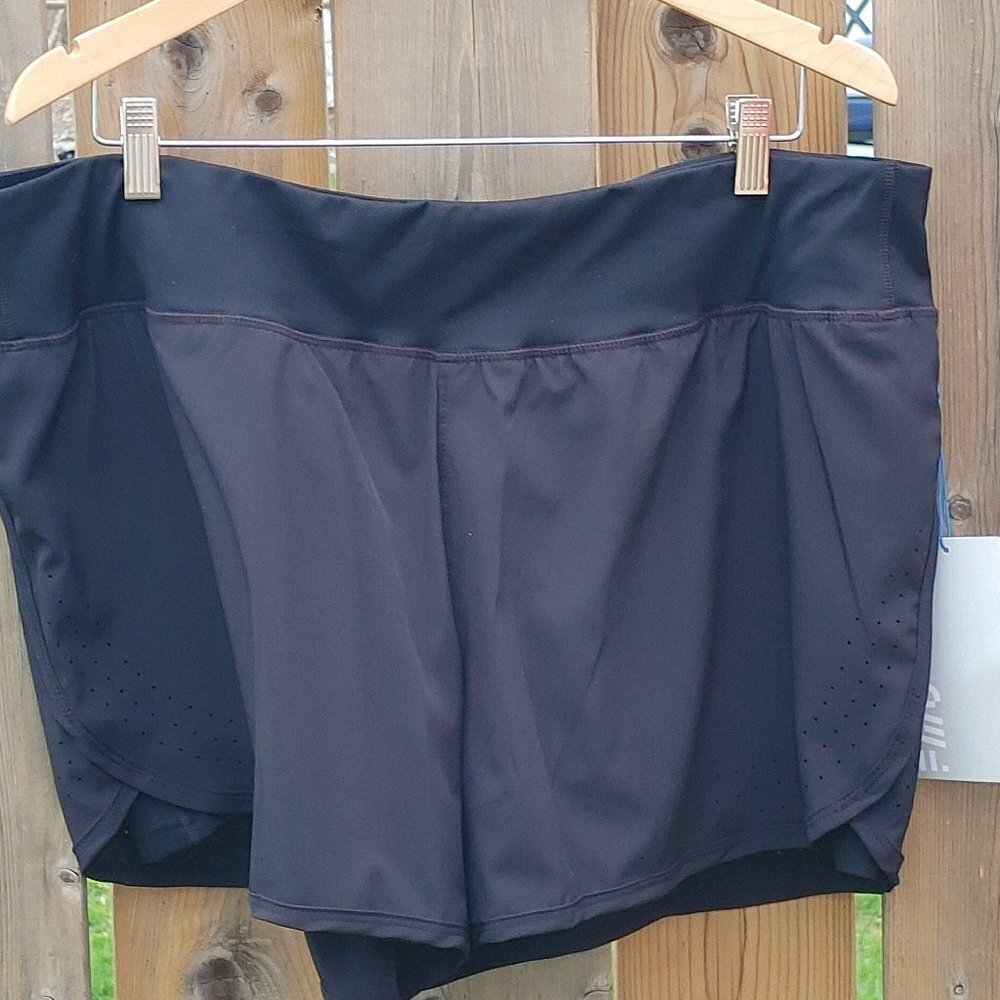 ATTRACTIVE FWD TRAINING DUAL SHORT BLACK BEAUTY Size 2XL BNWT